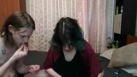 Crystal and Marcl online show from February 14, 5:25 pm