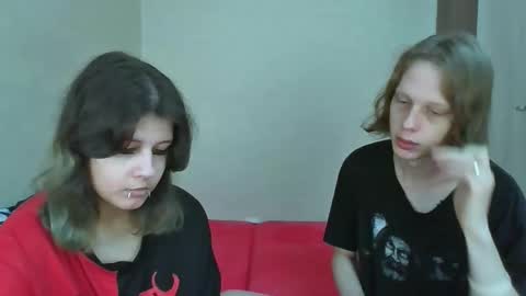 Crystal and Marcl online show from September 23, 11:48 am