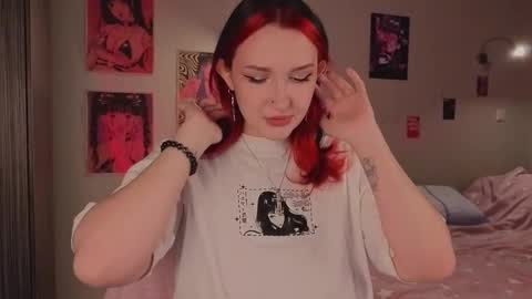 Snapshot of crystalblaze_ chatting on October 3, 8:17 pm Grace online show from October 3, 8:17 pm