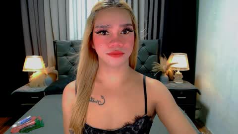 bea takashi  online show from May 16, 10:36 am