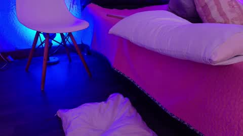 cuckoldlover69_ online show from February 28, 9:25 am