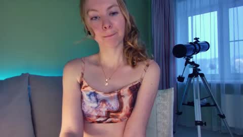 Snapshot of cuddle_kitten chatting on January 16, 6:14 am Alexia online show from January 16, 6:14 am