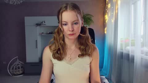 Snapshot of cuddle_kitten chatting on March 2, 2:00 pm Alexia online show from March 2, 2:00 pm