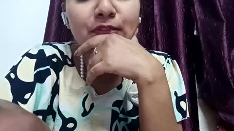 cuddlemuffins online show from January 15, 3:32 pm