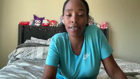 cum2charmxx online show from September 24, 8:26 pm