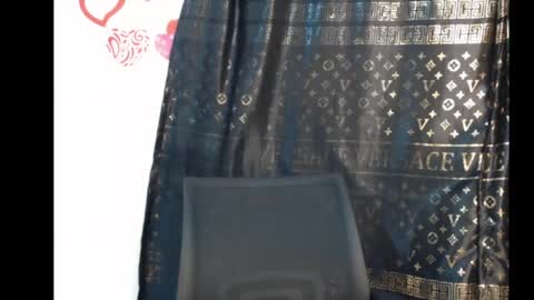 Ann online show from April 17, 1:52 am