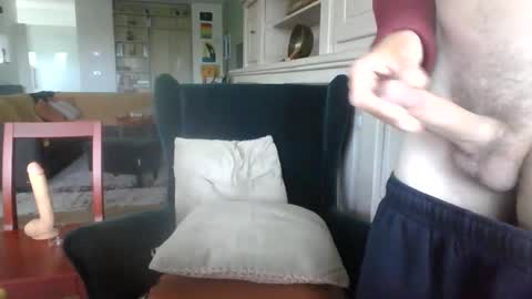 cum_swallow_bi online show from May 18, 7:25 am