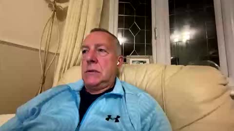 cumfun63 online show from November 3, 11:28 pm