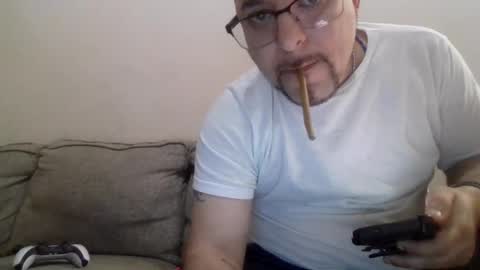 Snapshot of cummachine2022 chatting on March 7, 1:53 am cummachine2022 online show from March 7, 1:53 am