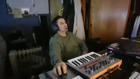 cumonmeplease6 online show from January 19, 8:13 am