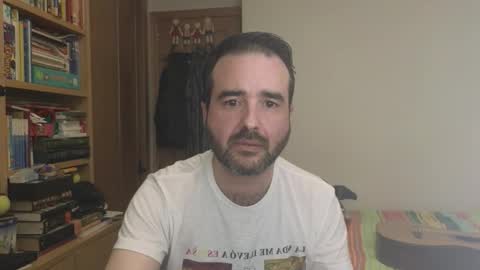 curiosillo1983 online show from December 15, 8:05 pm