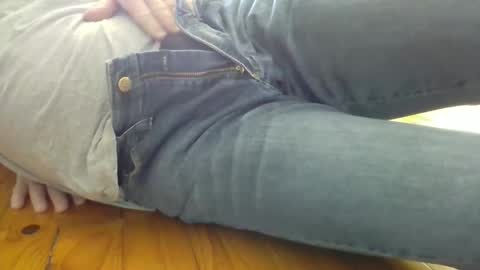 curiosthings online show from March 27, 7:47 am