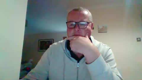 curiousax77 online show from December 12, 12:12 pm