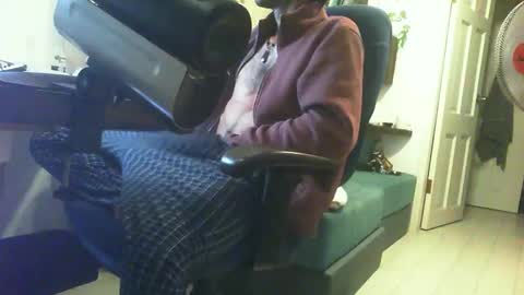 Snapshot of curiousgenie chatting on March 8, 9:51 pm curiousgenie online show from March 8, 9:51 pm