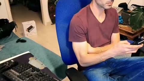 curiousgenie online show from April 14, 4:43 pm