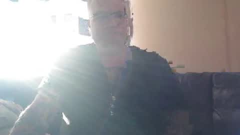 Snapshot of curtus14 chatting on December 2, 8:25 am curtus14 online show from December 2, 8:25 am