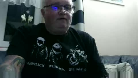 Snapshot of curtus14 chatting on September 9, 8:42 pm curtus14 online show from September 9, 8:42 pm