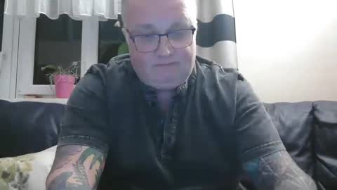 Snapshot of curtus14 chatting on January 27, 9:44 pm curtus14 online show from January 27, 9:44 pm