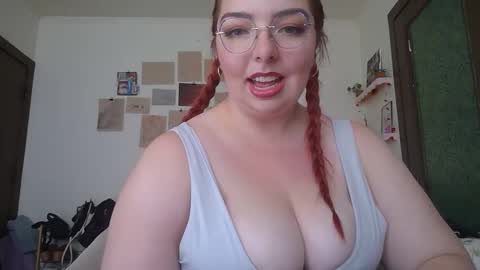 Cate online show from September 15, 8:32 pm