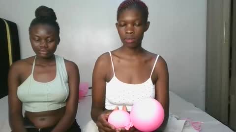 Snapshot of cute_angel11 chatting on September 25, 2:29 am angel online show from September 25, 2:29 am