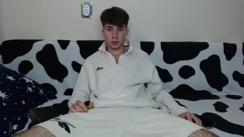 Im Brian online show from September 13, 9:34 am