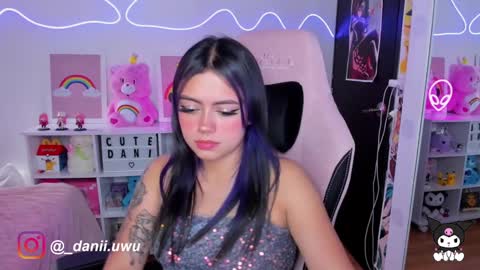 Dani  online show from February 5, 6:37 pm