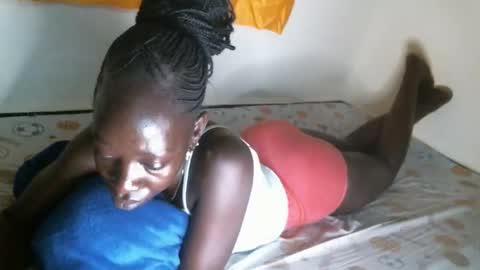 Snapshot of cute_doria chatting on September 10, 12:00 am cute_doria online show from September 10, 12:00 am