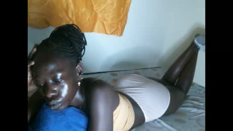 Snapshot of cute_doria chatting on September 11, 12:01 am cute_doria online show from September 11, 12:01 am