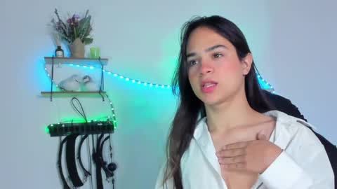 Cute horny1 online show from March 7, 6:02 am