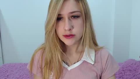 Isabella online show from February 23, 9:59 pm