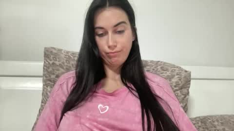 cute_kriss94 online show from November 9, 3:37 pm