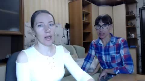 cute_lion_ online show from July 8, 12:41 pm