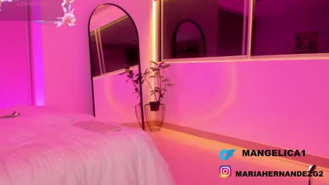 Snapshot of cute_molly18 chatting on September 20, 5:10 am Maria online show from September 20, 5:10 am