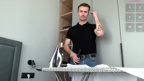 cute_skywalker online show from September 28, 11:19 am