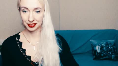 cute_smile_shy online show from February 25, 9:58 pm