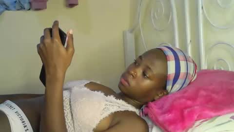 cute_sonny online show from December 5, 7:07 am