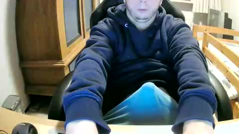 Cuteboy090 online show from November 19, 5:01 pm