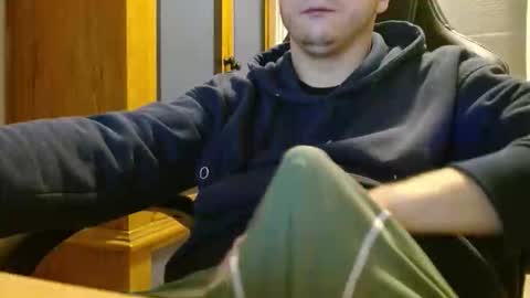 Cuteboy090 online show from May 21, 1:50 pm