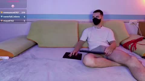 Tory and Leon online show from January 5, 4:04 am