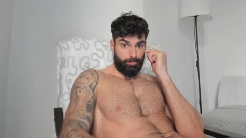 cuteeboy online show from March 6, 12:52 pm