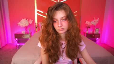 Foxy online show from November 25, 3:00 pm