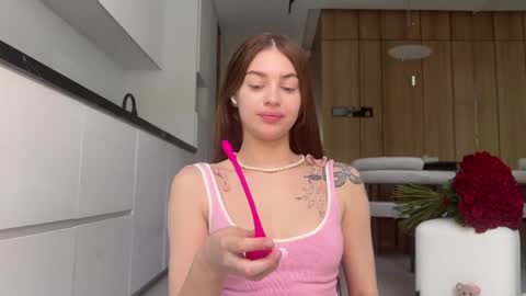 Elsa online show from February 6, 5:57 am