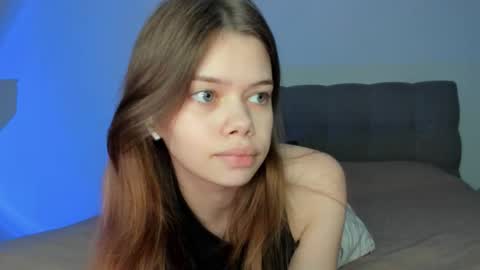 cuteexx online show from December 1, 5:55 pm