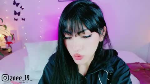 Zoe  online show from July 15, 10:31 am