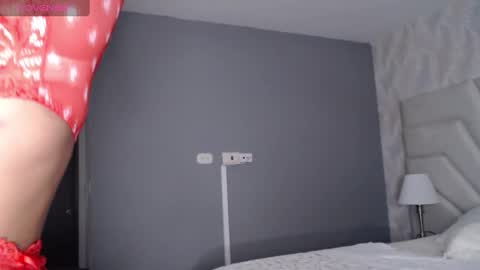 isa gomez  online show from February 13, 5:26 am