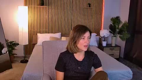 cutemirage online show from June 4, 2:56 pm
