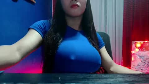 isabel online show from May 3, 1:22 am