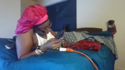 mary mack online show from October 27, 1:11 pm