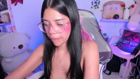 Snapshot of cutestephuwu chatting on October 31, 1:39 am  - independent model online show from October 31, 1:39 am