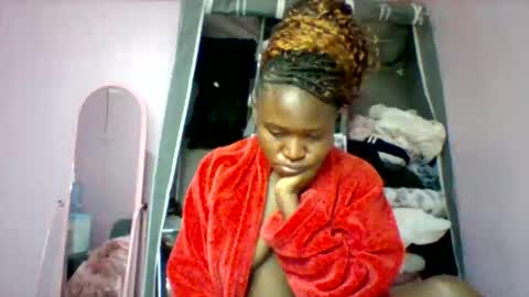 cutezola online show from November 9, 3:10 am